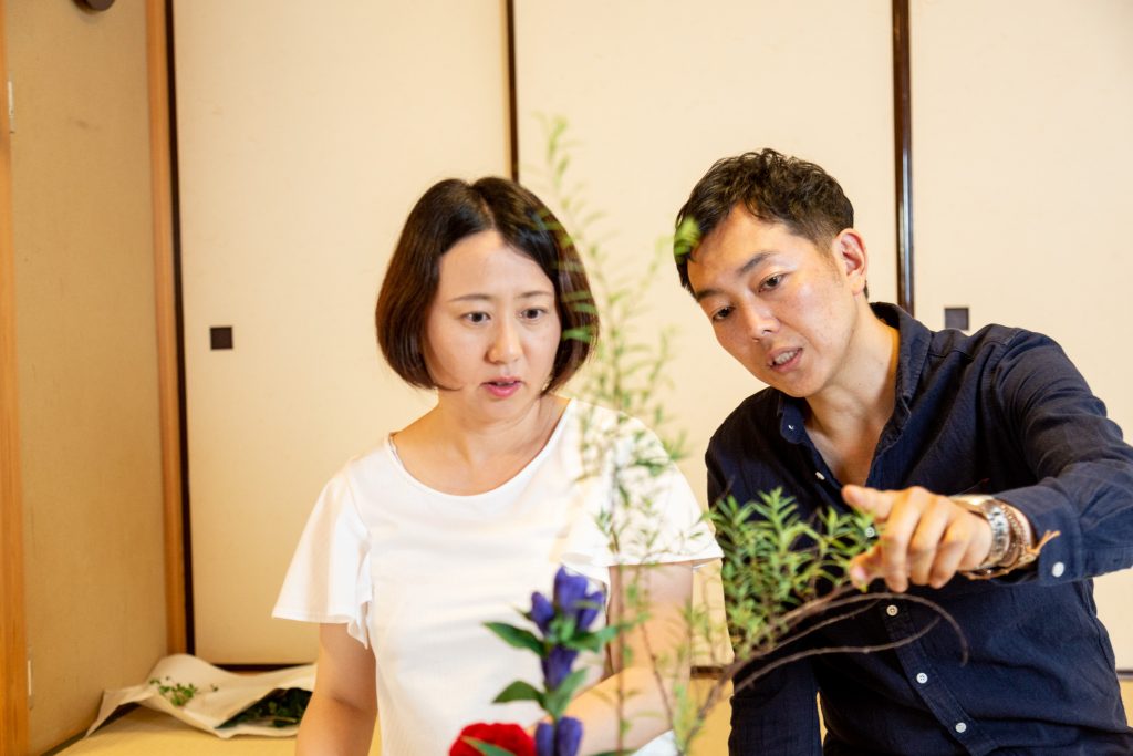 古流東洋会の生け花体験レッスン